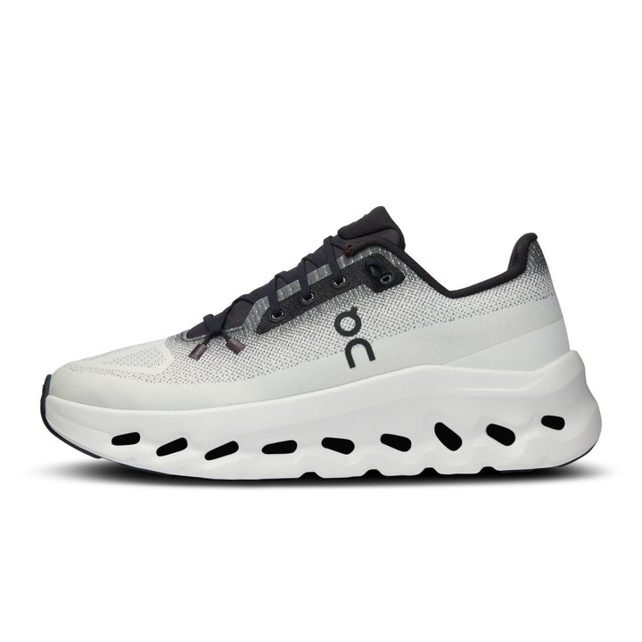 Cloudtilt Women's Shoes - Black / Ivory - Sneakerofhome - On Running - discount sneaker